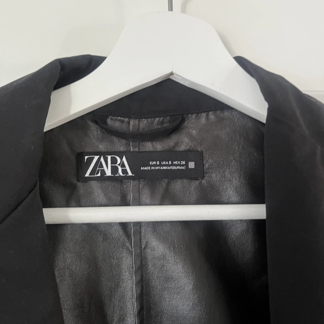 Svart Trenchcoat Zara - 91