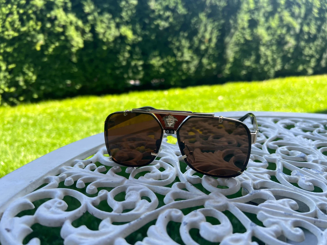 Versace solglasögon  - 90