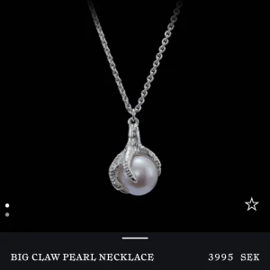 Maria Nilsdotter halsband 💫 - Intressekoll på snyggt Maria Nilsdotter halsband⭐️ aldrig använt🙏🏼Hör av er för egna bilder eller om du är intresserad🫶🏼