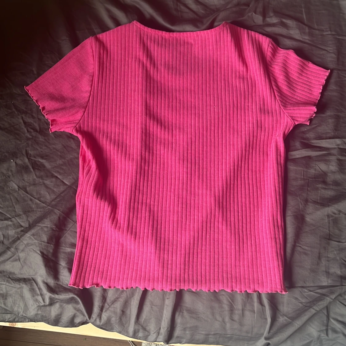 En jättesöt tröja från only,köpte igår,(köparen står för frakten! - 90