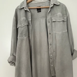 Zara shirt - Super good condition 