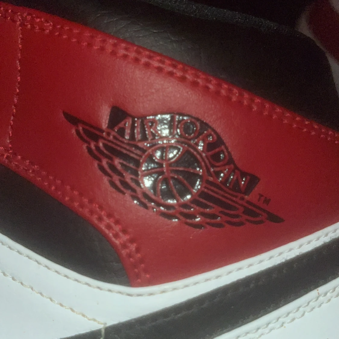 Air Jordan mid Chicago 2020 - 2
