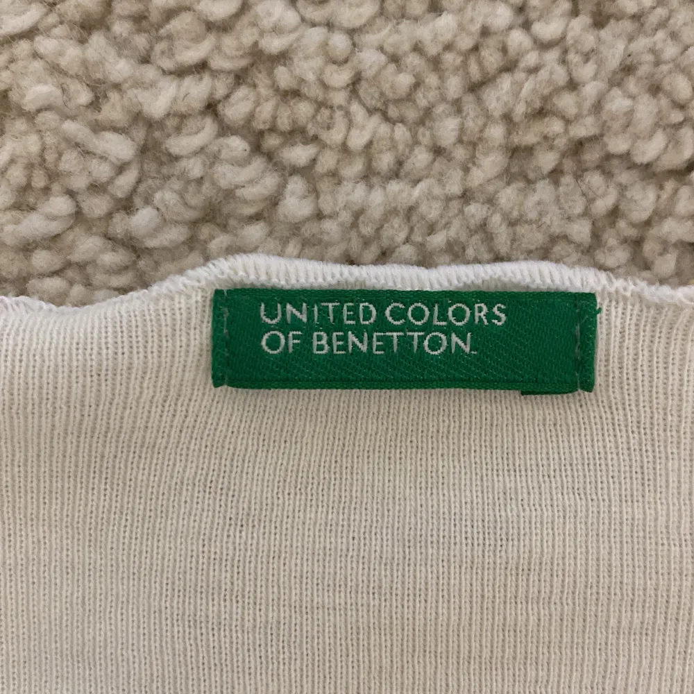 Benetton tröja storlek small. T-shirts.