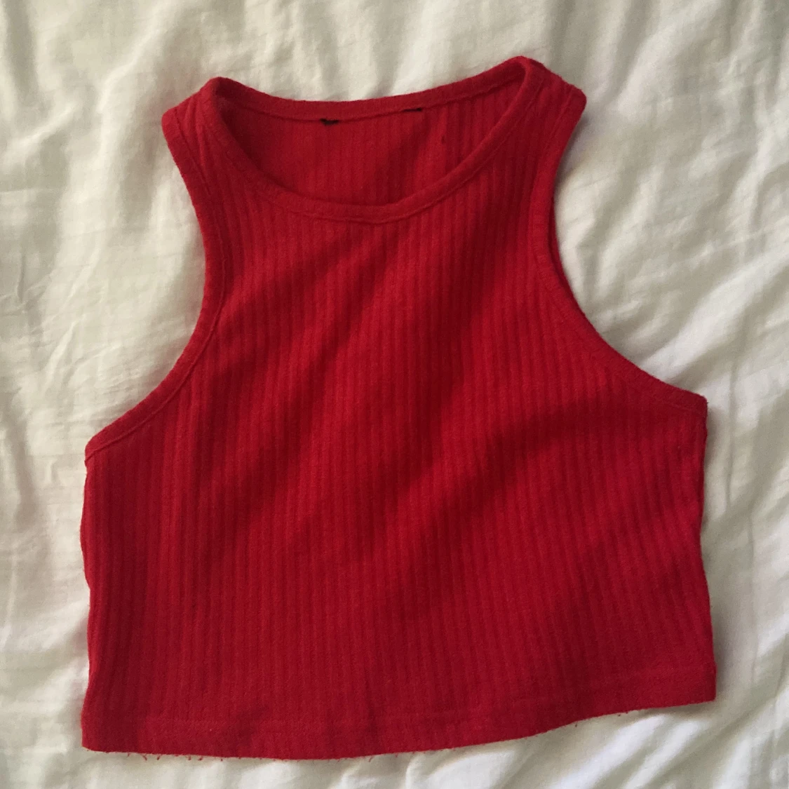 Kort croppat stickat linne 