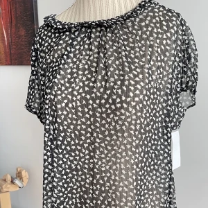 Kortärmad blus st S - Kortärmad blus st S Ny med prislap  