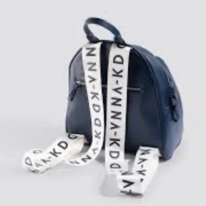 NA-KD Ryggsäck  - NA-KD ryggsäck endast använd några få gånger 