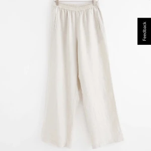 Linnebyxor  - Intressekoll på mina linnebyxor från Lindex. Bella, storlek 36. Köpta förra sommaren. Finns inte i sortiment längre :):) 