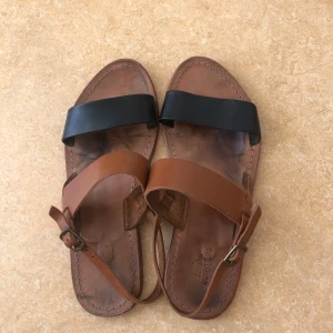 Sandaler - Sandaler från Urban outfitters. Sparsamt använda. 