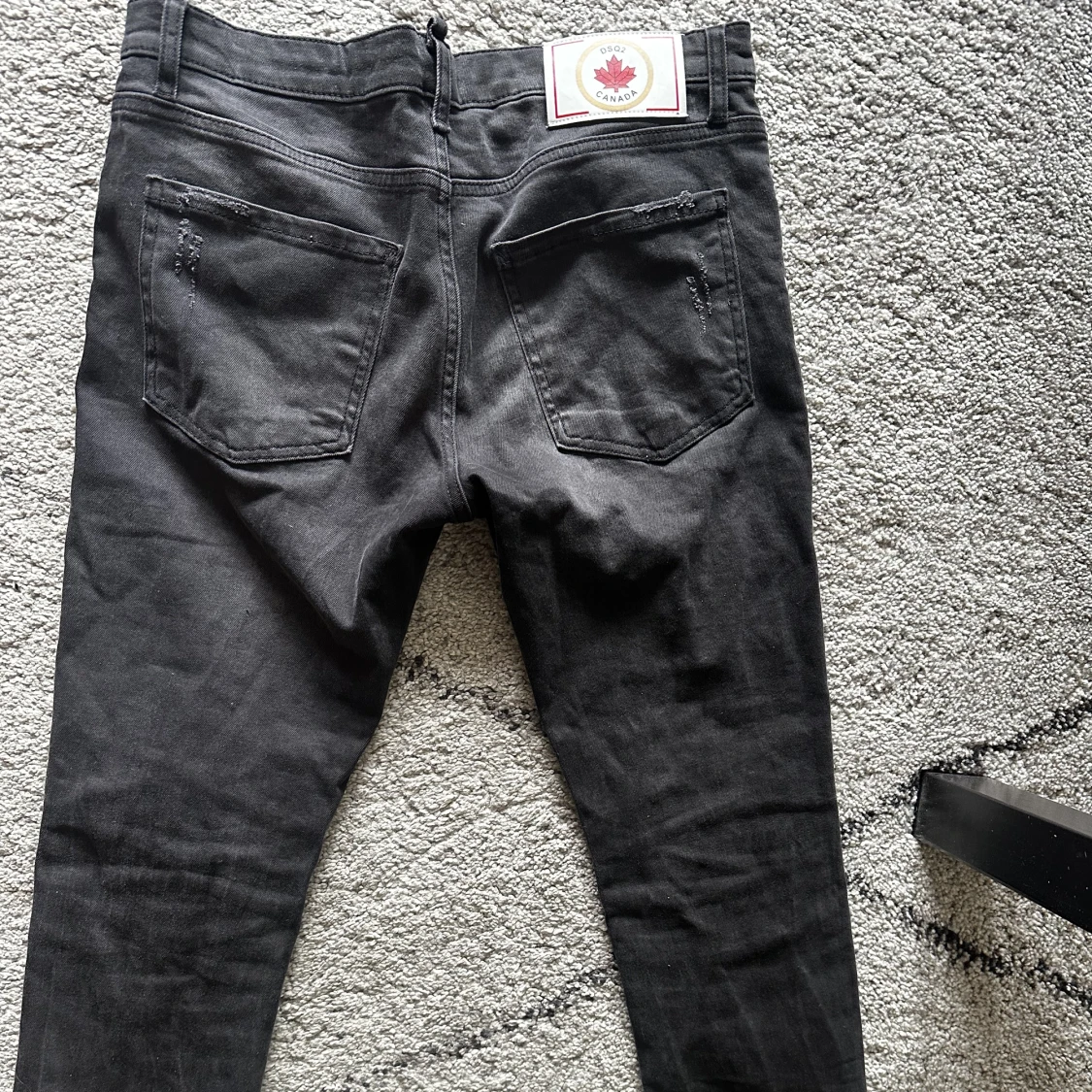 Dsquared2 jeans svarta  - 90