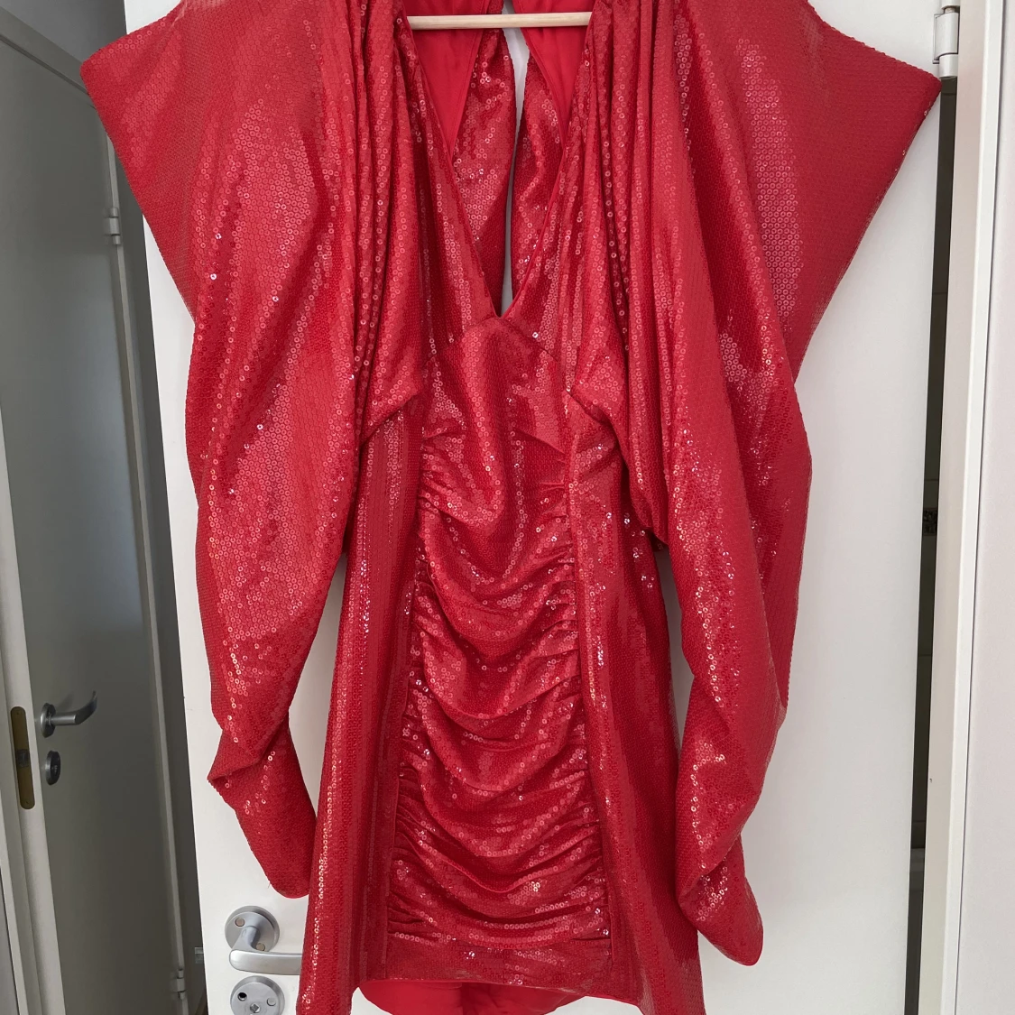 Partyklänning i paljetter strl 38 - 91