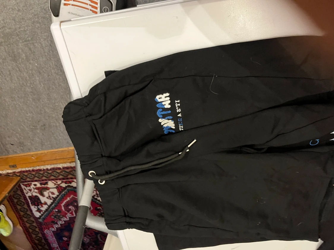 Trapstar med shorts och tröja storlek s - 90