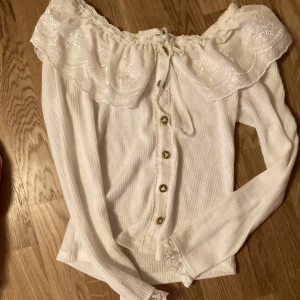 Liz Lisa kofta kawaii japansk jfashion - Fin Liz Liza kofta! Lappen är tyvärr bortklipped men annars i bra skick!