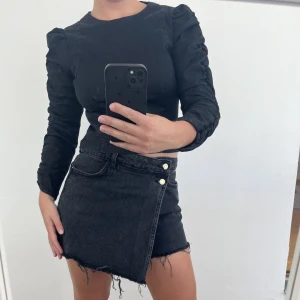 Jeanströja - Cool jeanströja från zara! Fint skick💖