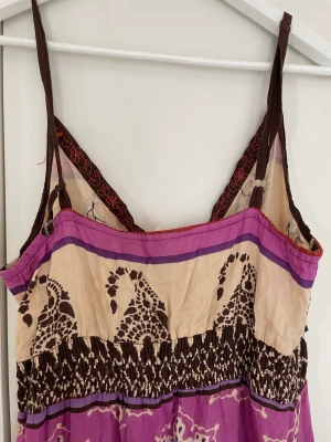 Långklänning  - Så snygg på och är ledsen att jag växt ur