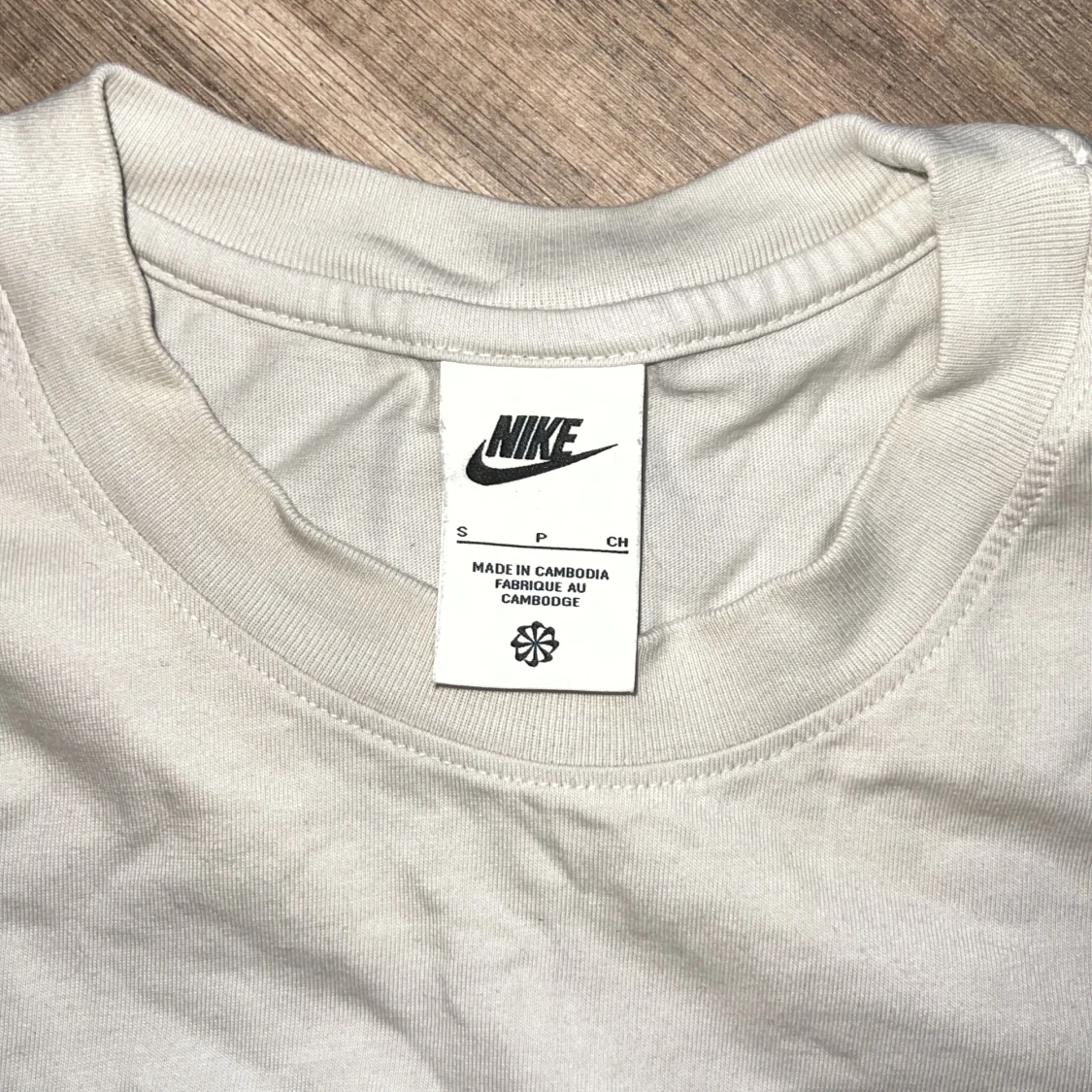 Beige Nike  - 90