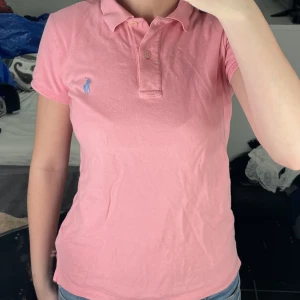 Ralph Lauren Piké - Säljer min Piké tröja från Ralph Lauren! Super fint skick!!💕💕