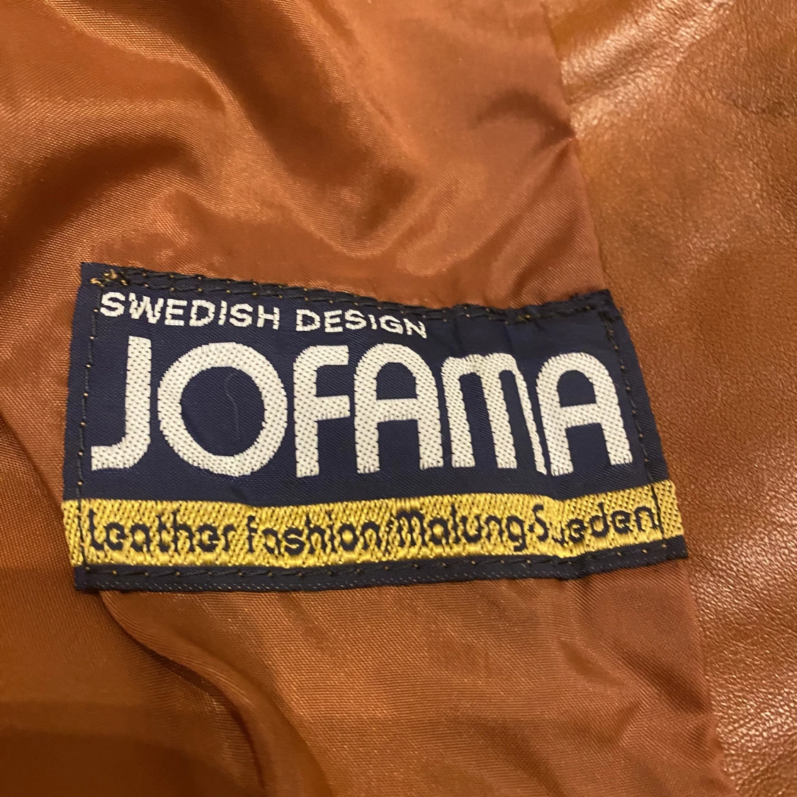 Brun jacka i äkta skinn från jofama!  - 91