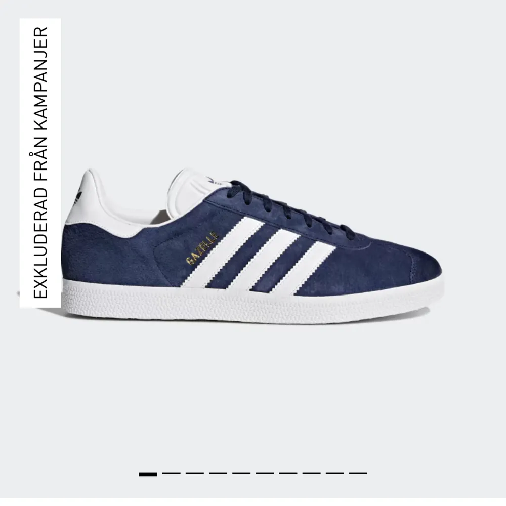 Säljer mina super snygga adidas gazelle skor i mörkblått! Dom är helt oanvända då dom är för stora och kan tyvärr inte lämna tillbaka 💙. Skor.