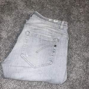 Schyssta Dondup jeans storlek 34