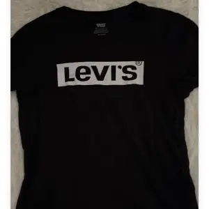 T-shirt från Levis. Storlek xs 