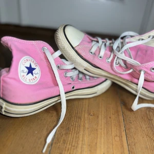 Rosa Converse  - Fina rosa Converse strl 39 🩷🦋