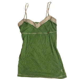 Y2k top - Jätte söt grön Y2k/coquette linne <3 Inga skador