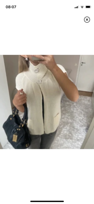 Söt kofta - Söt kofta som jag köpte på plick men inte passade mig💓