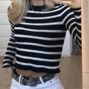 Zara randig tröja - Zara tröja i fint skick, lånad bild🙏