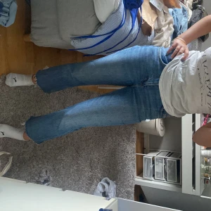 Jeans  - Snygga jeans ifrån zara! 
