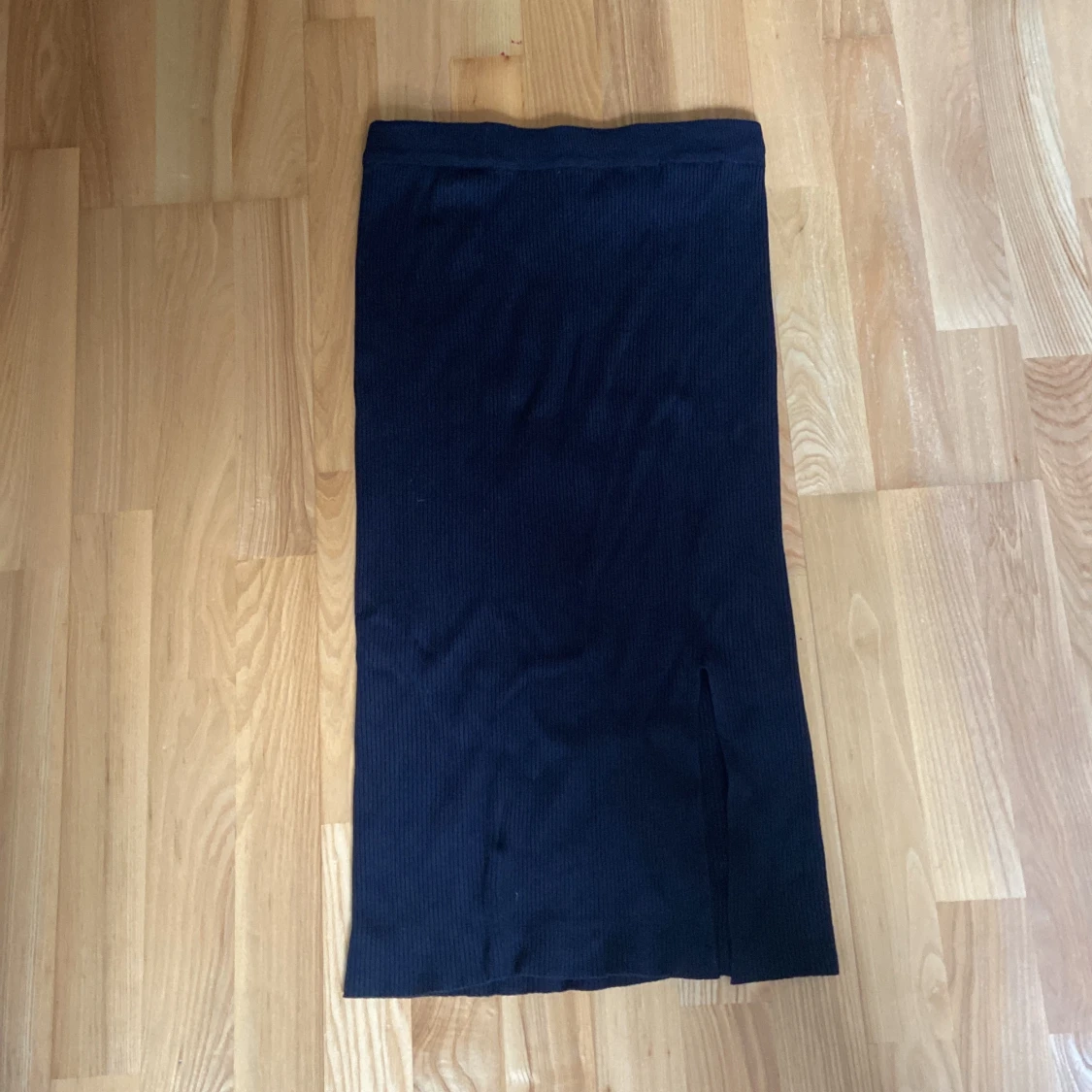 Tight långkjol med slits