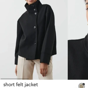 Kappa - Säljer helt ny kappa från Gina. Skriv för fler bilder💕