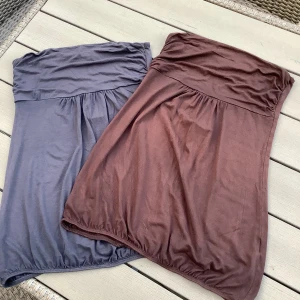 Tubtop - Säljer två tubtopar i bra sick i storlek M.   1 för75kr 2 för 130💕