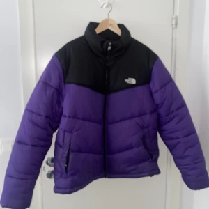 The north face jacket - 7.5/10 used have some defect but overall still in good quality