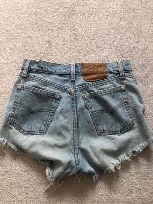Levis shorts - Jätte fina blåa Levis shorts! Pris kan diskuteras 