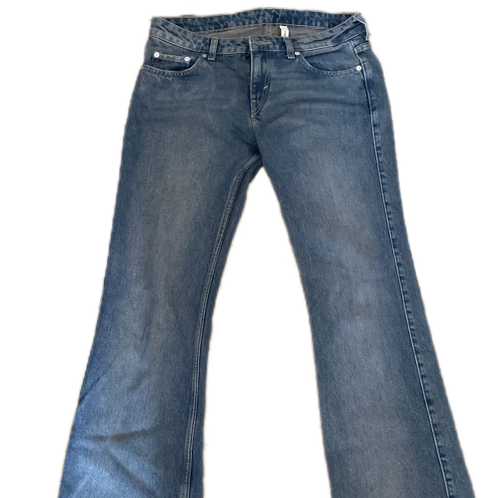 Jeans i modellen arrow från weekday. Köpta nypris för 500 kr!. Jeans & Byxor.