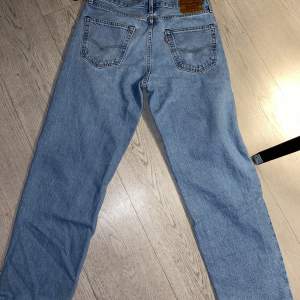 Vintage Levis jeans(stay loose modell) i storlek W30 L32. Mycket snygg wash och bra passform. Änvänd ett fåtal gånger.