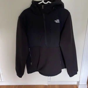 North face fleece  - Bra skick säljer för den är för liten 