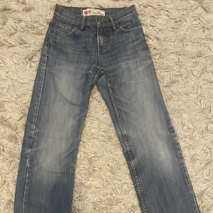 Levis jeans - Säljer för tycker dom var för korta