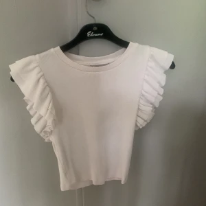 Zara tröja - Har använt en gång, är som ny.