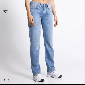 Icon jeans lager 157 - Säljer också dessa blåa sjukt snygga jeansen ifrån lager 157 som jag inte fått någon användning av. Också så snygga och så sköna✨✨. Inte heller använt mycket så är i bra skick. Skicka DM för fler bilder 💖