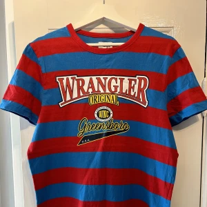 Wrangler t shirt - Wrangler t shirt i bra skick 