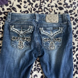 lowrise miss me jeans - lowrise skinny miss me jeans i storleken 28