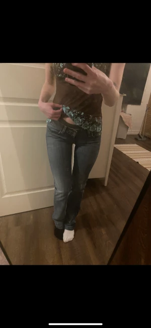 Lågmidjade jeans - Bra skick! Väldigt låga 