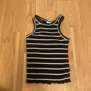 Svart randigt linne - Väldigt stretchig