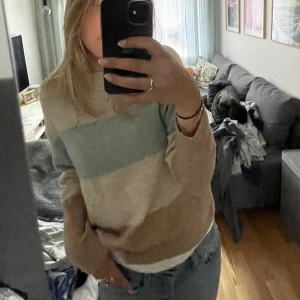 Stickad tröja - Tröja från hm, storlek s