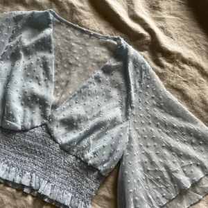 Blus - Fin blus från Shein som tyvärr inte passar mig. Den är aldrig använd 