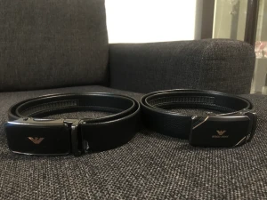 Armani bälten helt nya - Helt nya Armani bälten, 2 stycken Nyskick, har aldrig använt  Säljer 300kr styck 