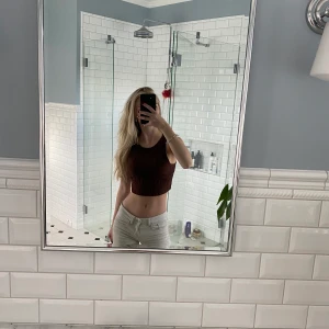 Toppar - Två toppar likadana fast bara olika färger, strl xs 💖