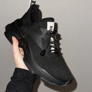 Nya Steve madden sneakers stl - Storlek 38 använda 3 gånger ser helt nya ut
