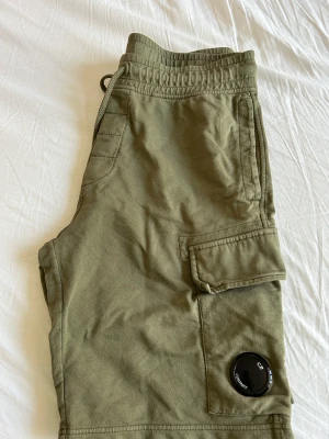 C.P Company shorts - Gröna, storlek S. Sparsamt använda. Bra skick.
